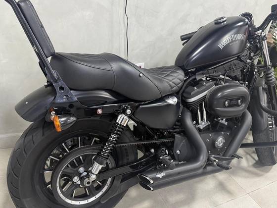 HARLEY-DAVIDSON SPORTSTER XL 883N IRON 